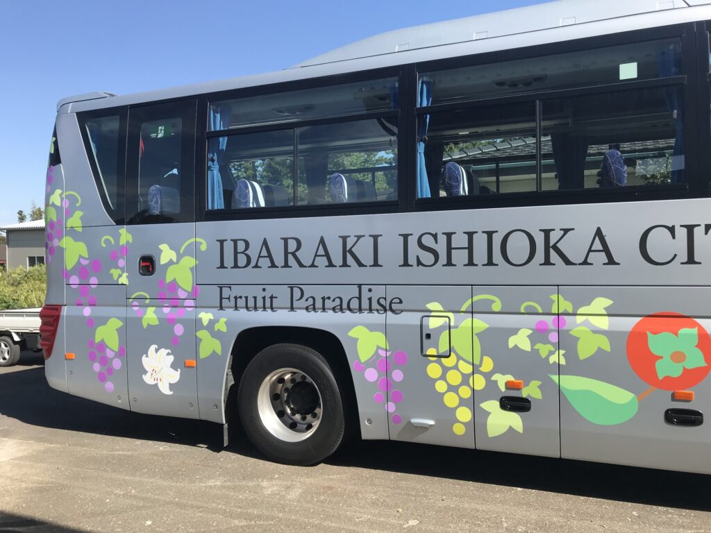 福祉バスラッピング施工後