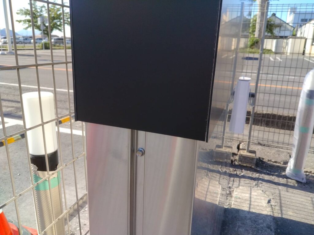 石岡市|大型メイン看板施工後足周り